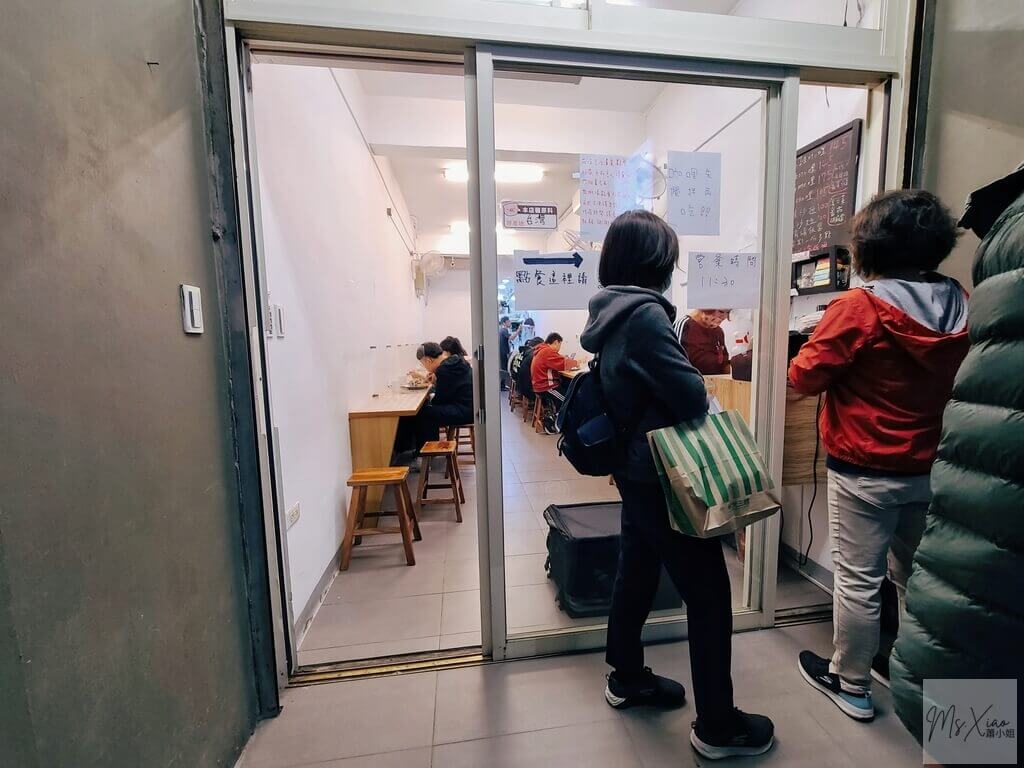 十巷咖哩排隊人潮 十巷咖哩排隊人潮