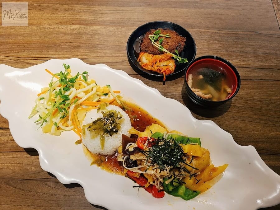 和禧素食坊-黃金豆腐排餐