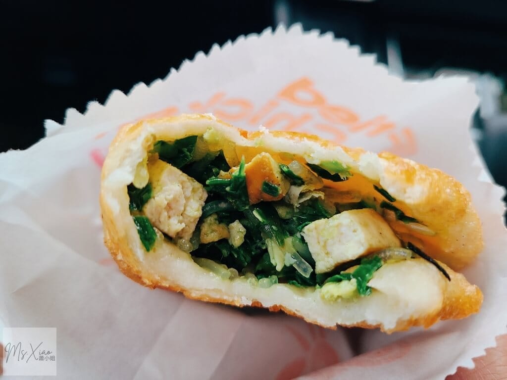 小貨車蔥油餅的韭菜盒子