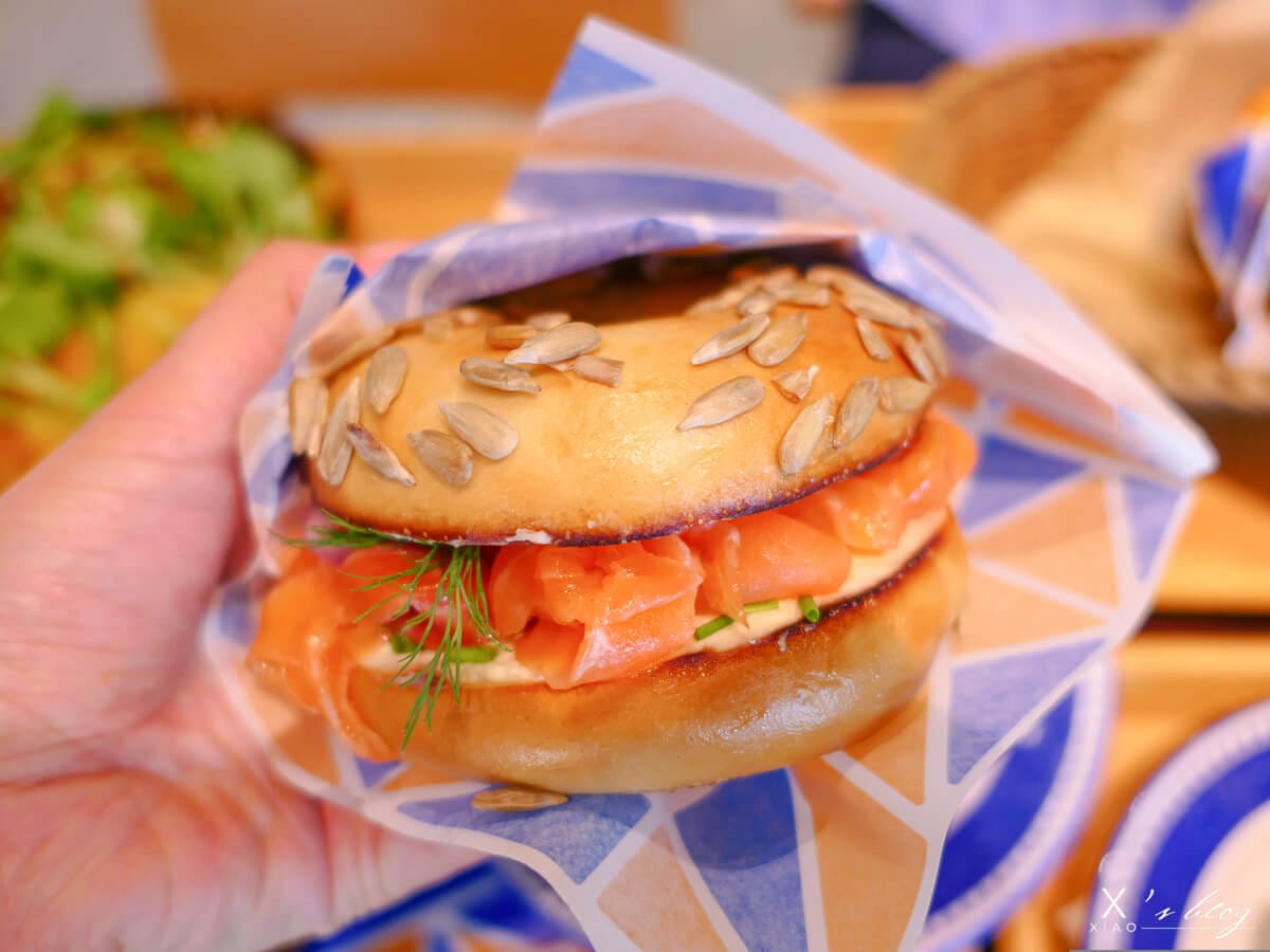 好丘-煙燻鮭魚堡 好丘-煙燻鮭魚堡