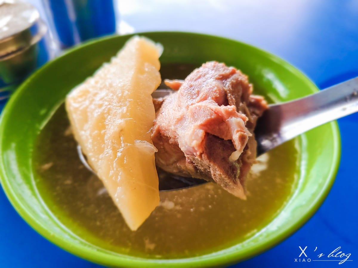 岡山肉燥飯的苦瓜排骨湯 岡山肉燥飯的苦瓜排骨湯