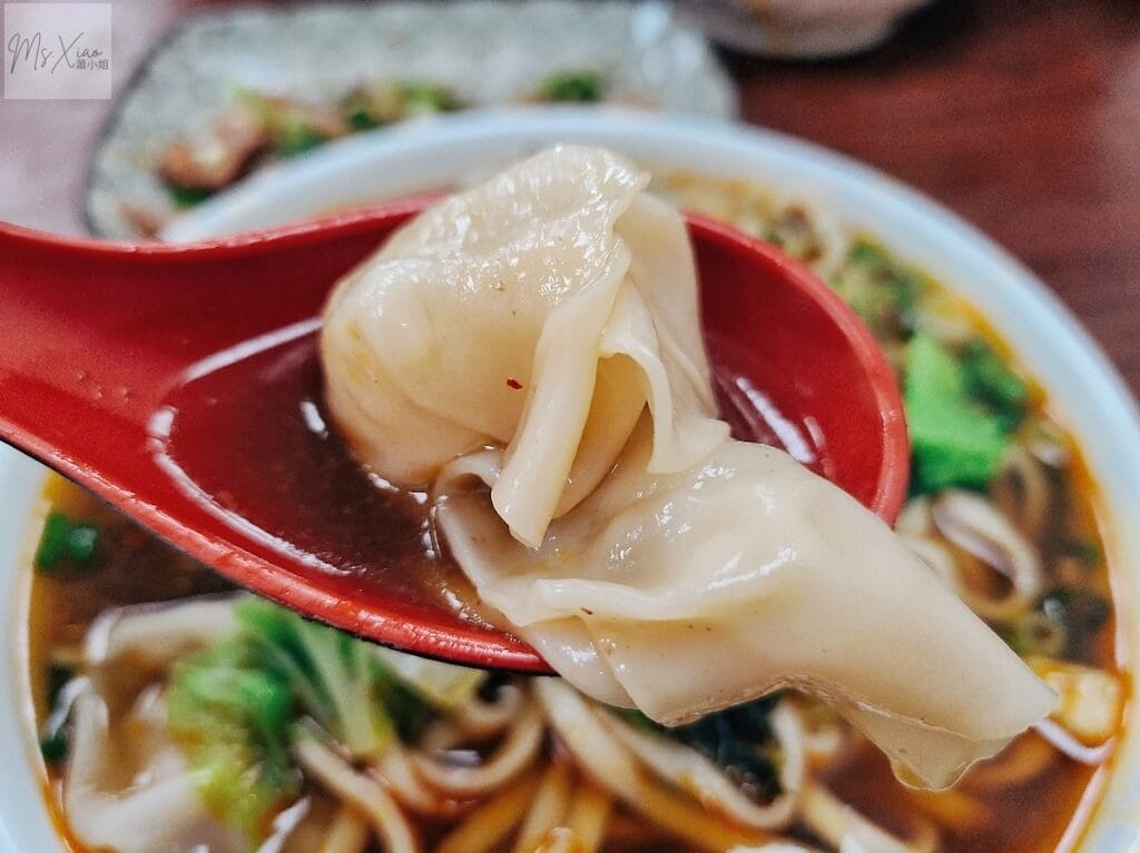 忠誠牛肉麵的餛飩 忠誠牛肉麵的餛飩