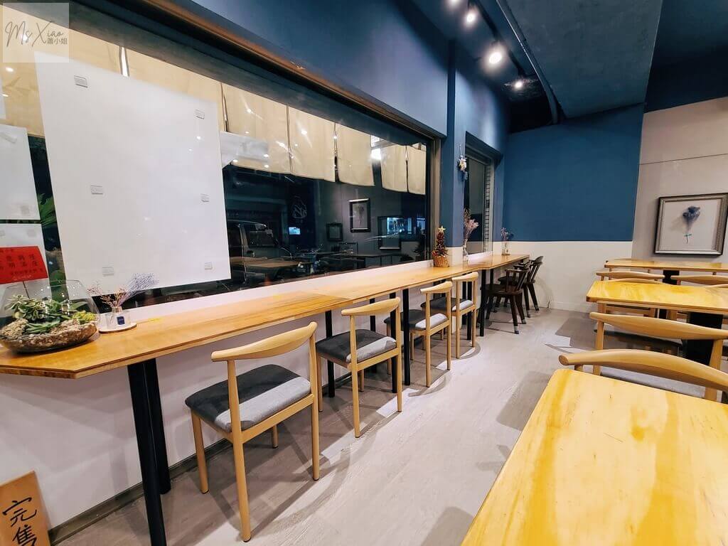 春霖小食內用區