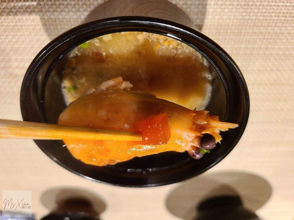牡丹蝦頭蕃茄味增湯