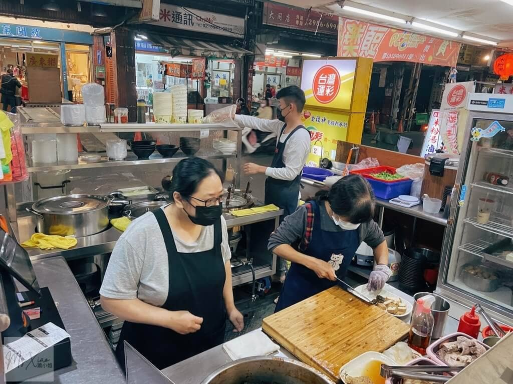 睿盛香麵村-煮麵區