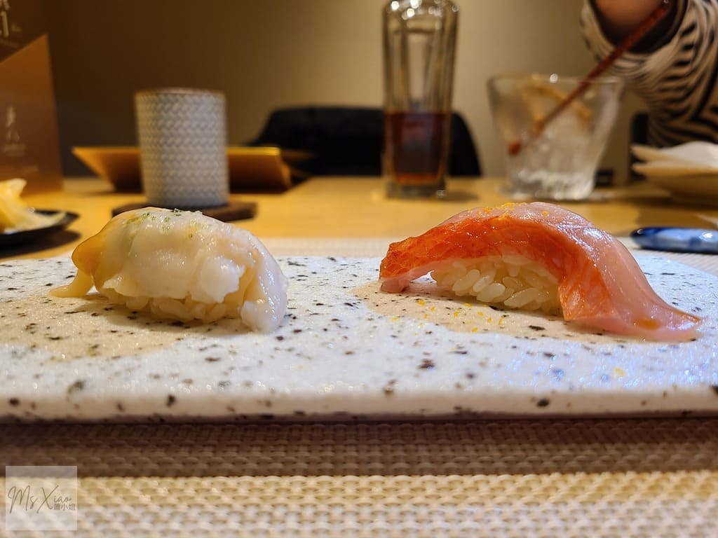 石垣貝和金目鯛握壽司