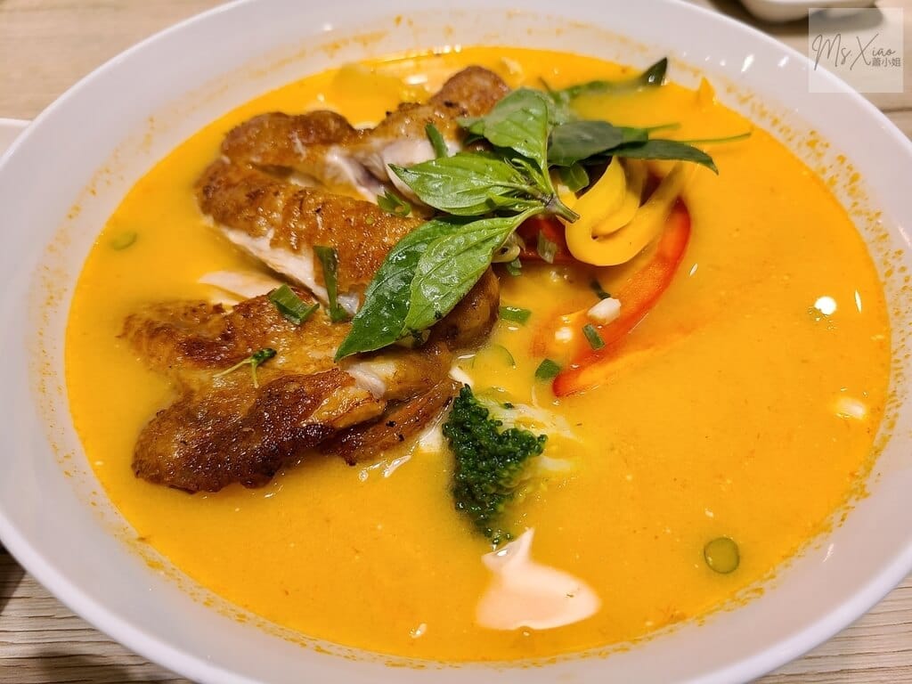 見晴雞腿燉湯 見晴雞腿燉湯