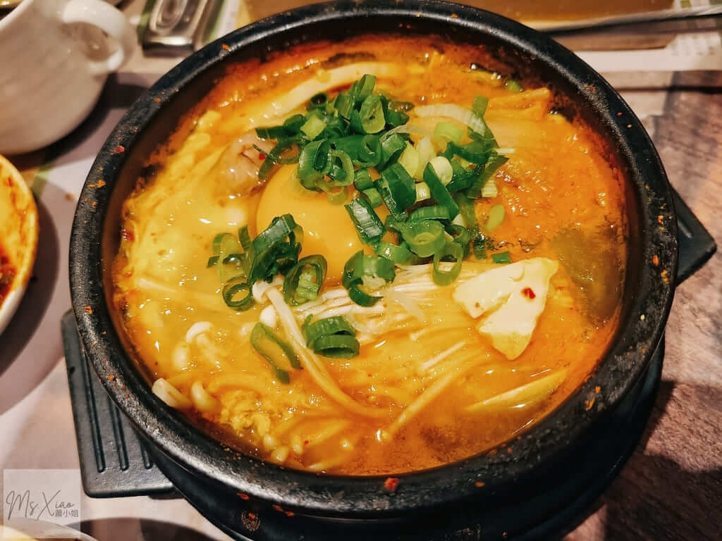 豆腐村-泡菜牛 豆腐村-泡菜牛