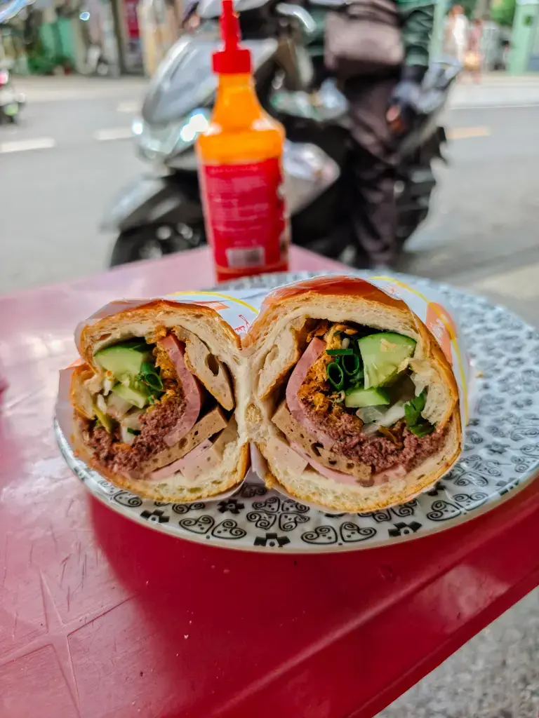 胡志明市法國麵包推薦:Banh Mi Hong Hoa