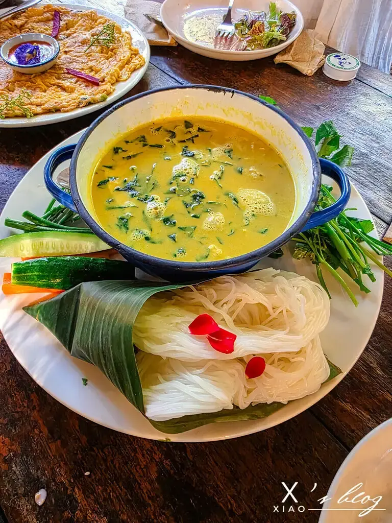 清邁餐廳推薦：Meena Rice Based Cuisine 濃郁的泰北咖哩配精緻米麵線