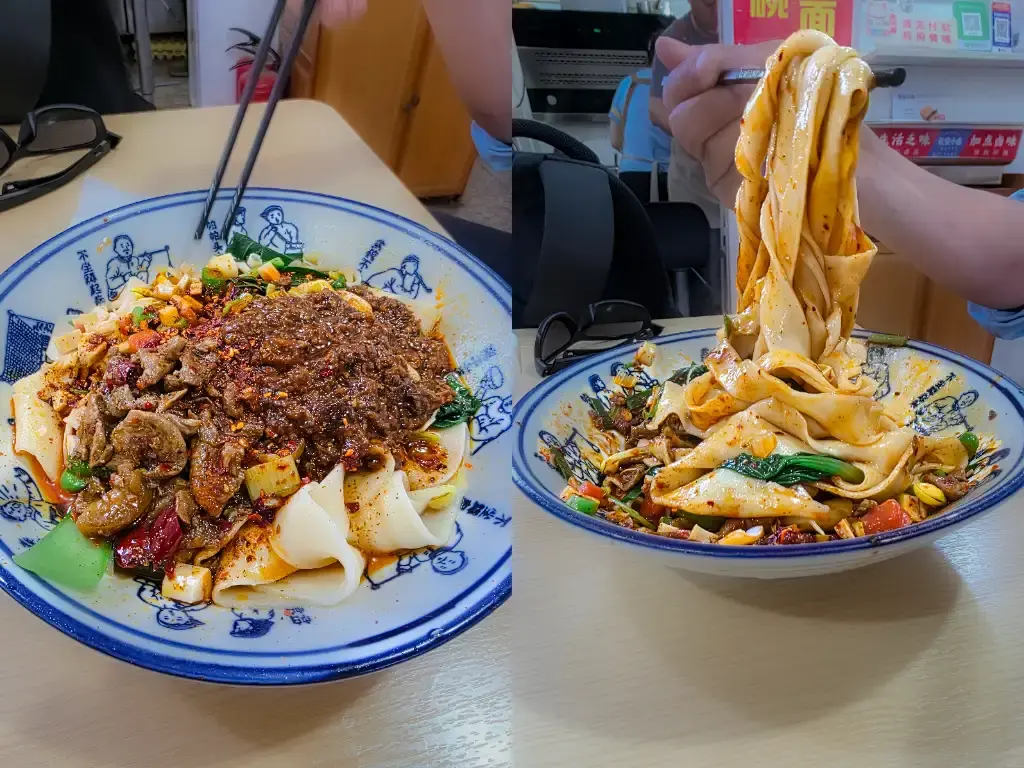 西安美食推薦:張府油潑削筋麵與濃郁家常炸醬麵