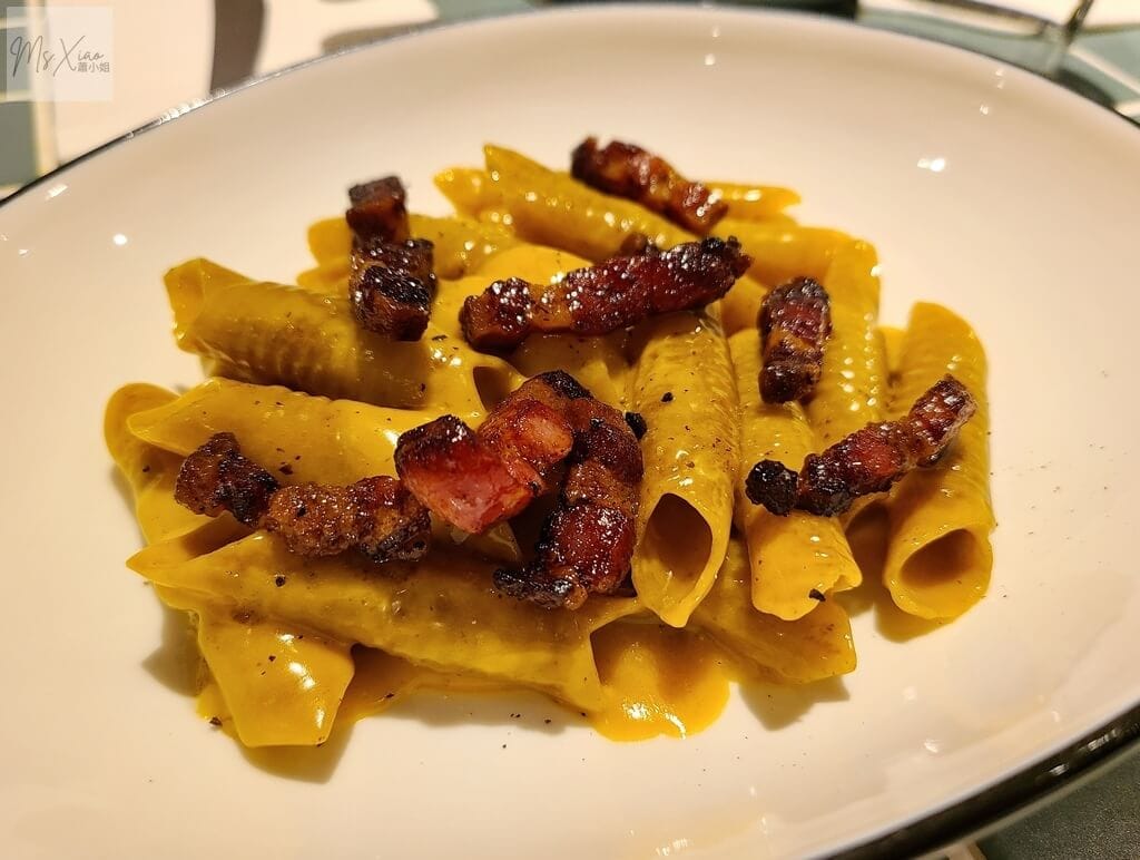 fermi pasta培根蛋黃醬溝紋管麵