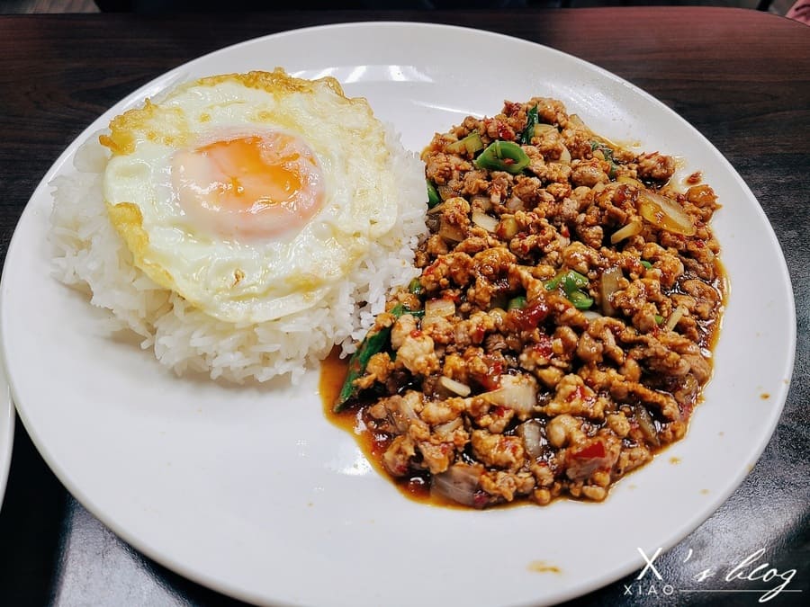 lisa泰式美食打拋豬肉飯 lisa泰式美食打拋豬肉飯
